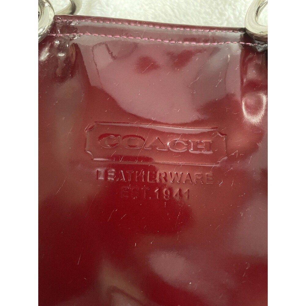 Coach Burgundy Patent Leather Tunrlock Pocket Double Handle Tote Bag READ - Picture 3 of 16